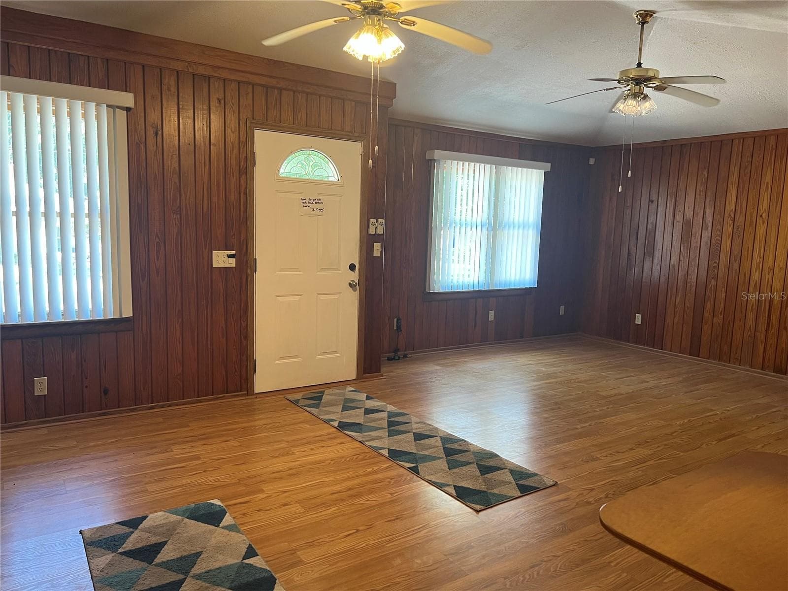 Living room - 18771 NW 244TH ST, HIGH SPRINGS