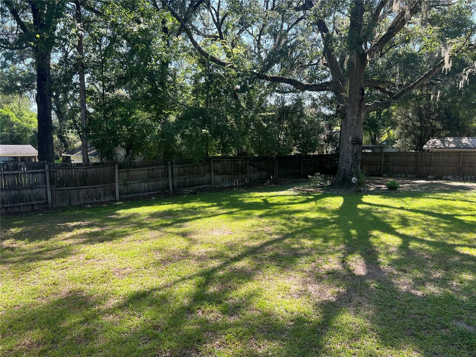 Nice big back yard - 18771 NW 244TH ST, HIGH SPRINGS