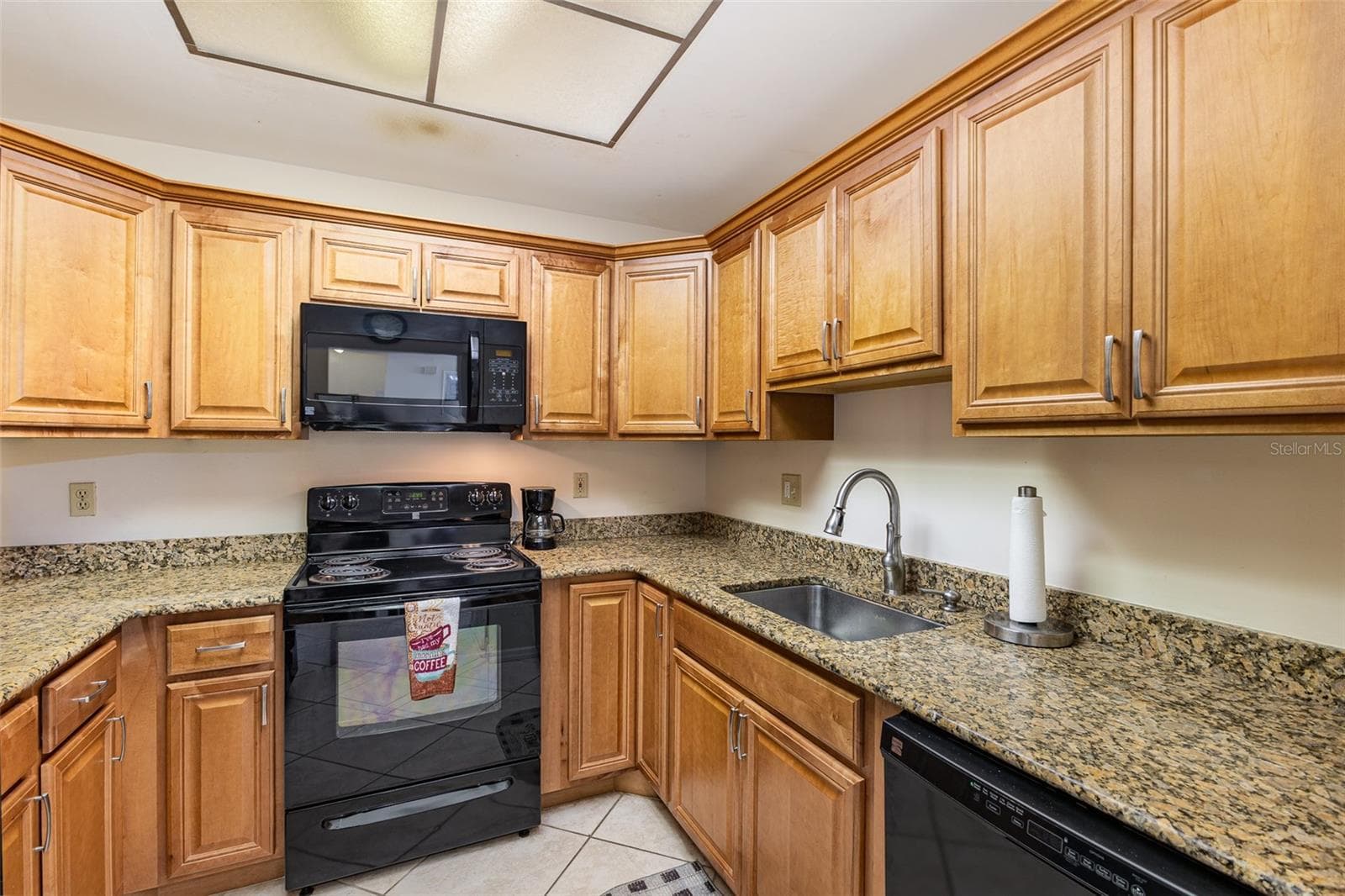 Kitchen - 333 N ATLANTIC AVE #305, COCOA BEACH