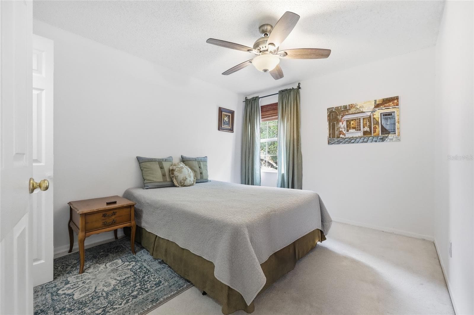 Single Family Residence at 13200 MALLARD COVE BLVD, ORLANDO, photo 12 of 20