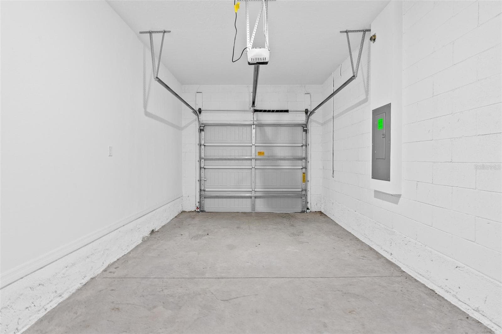 Townhouse at 14942 WINDFLOWER ALY, WINTER GARDEN, photo 8 of 35