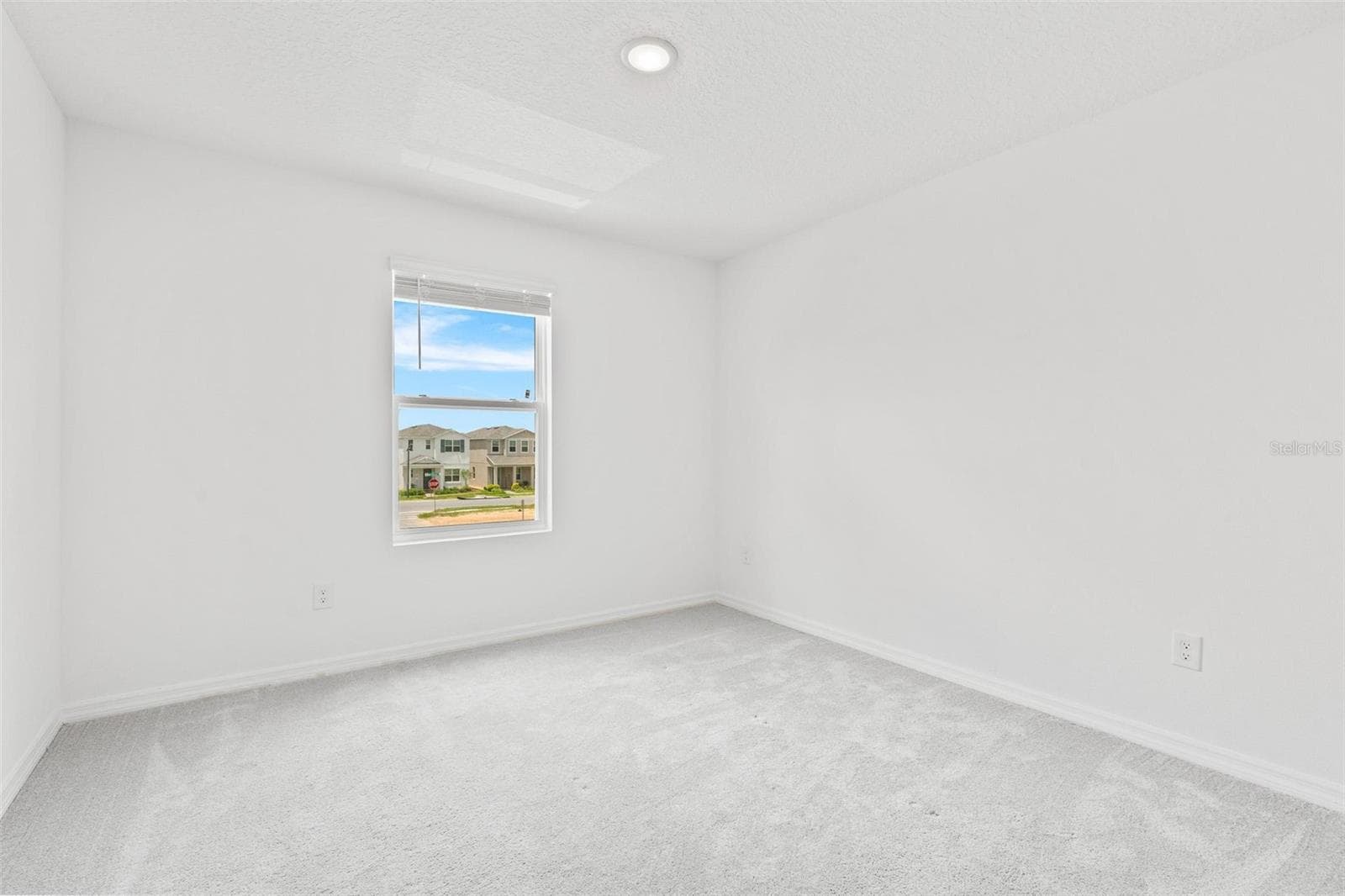 Townhouse at 14942 WINDFLOWER ALY, WINTER GARDEN, photo 30 of 35