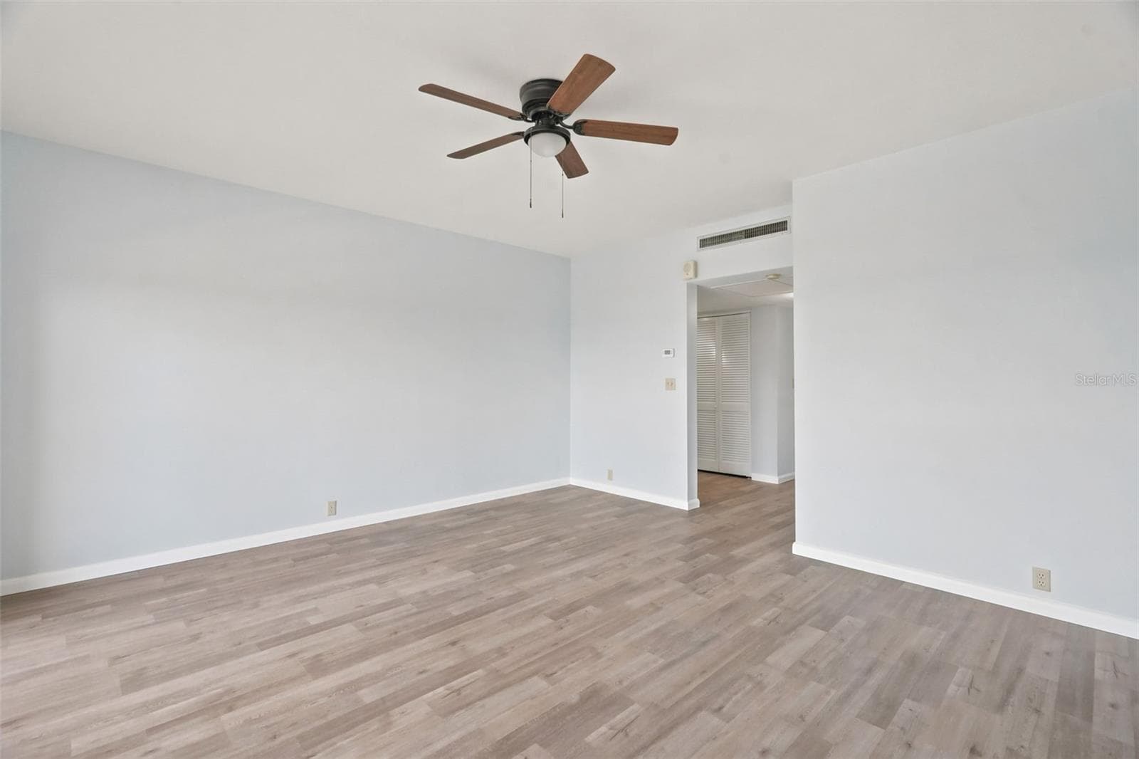Condominium at 880 MANDALAY AVE #C1214, CLEARWATER BEACH, photo 19 of 40