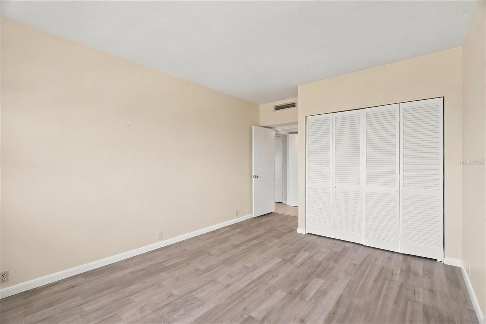 Condominium at 880 MANDALAY AVE #C1214, CLEARWATER BEACH, photo 26 of 40