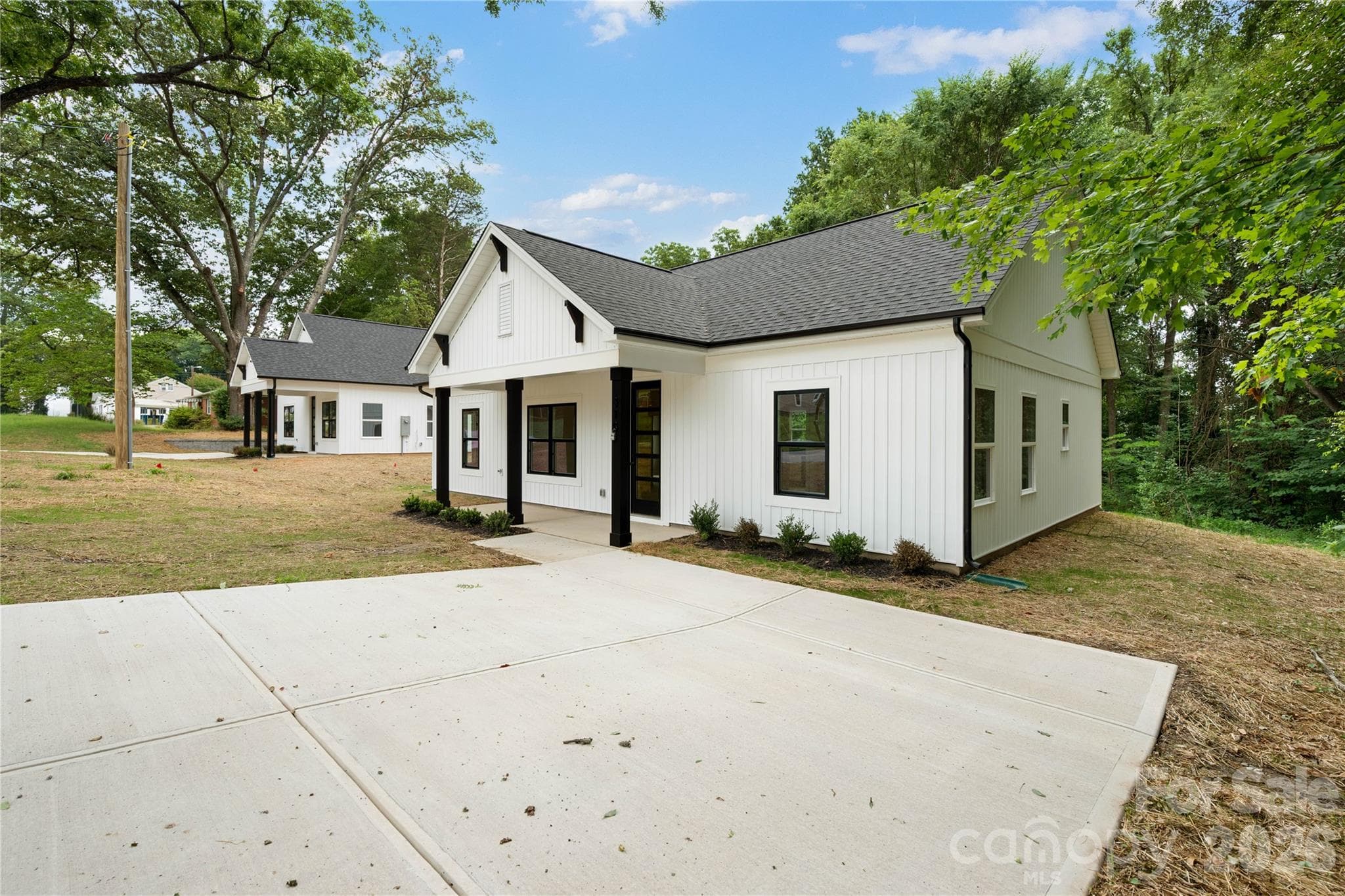 Single Family Residence at 315 W Chestnut Street, Stanley, photo 11 of 51
