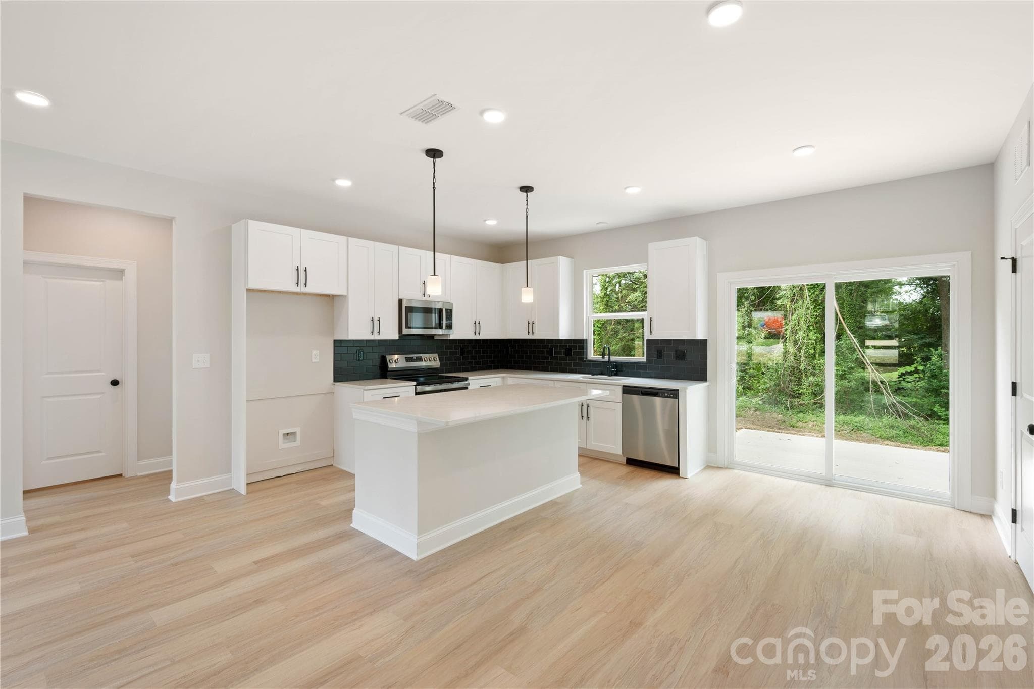 Single Family Residence at 315 W Chestnut Street, Stanley, photo 14 of 51