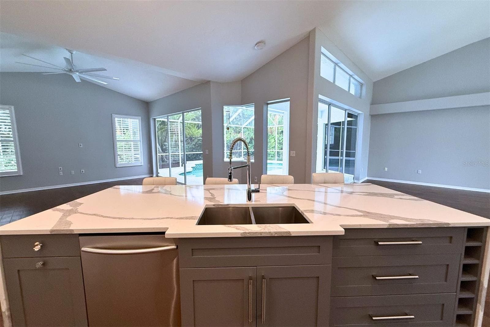 Single Family Residence at 4824 HANGING MOSS LN, SARASOTA, photo 15 of 41
