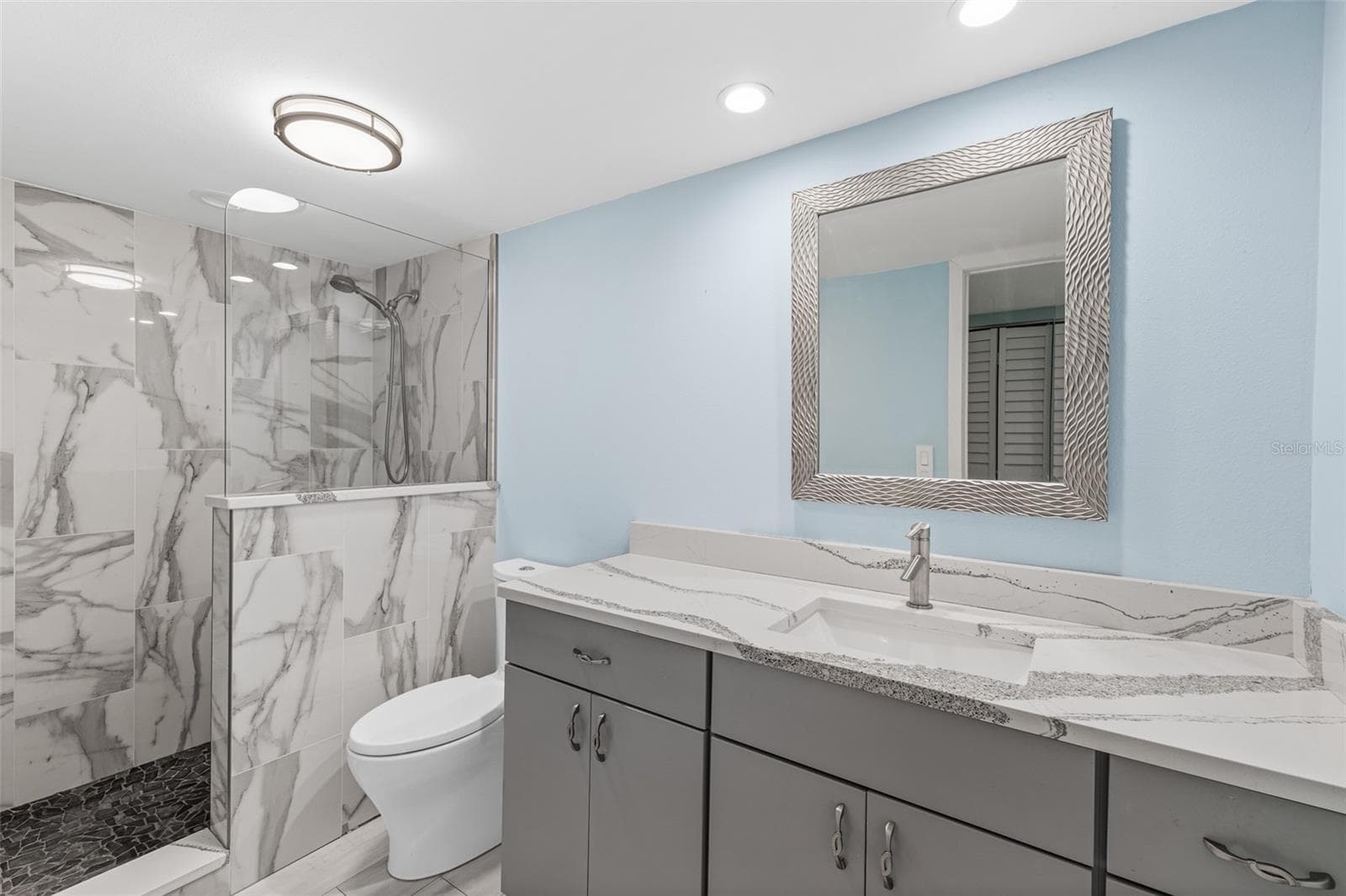 Secondary Bath - 3165 N ATLANTIC AVE #B209, COCOA BEACH
