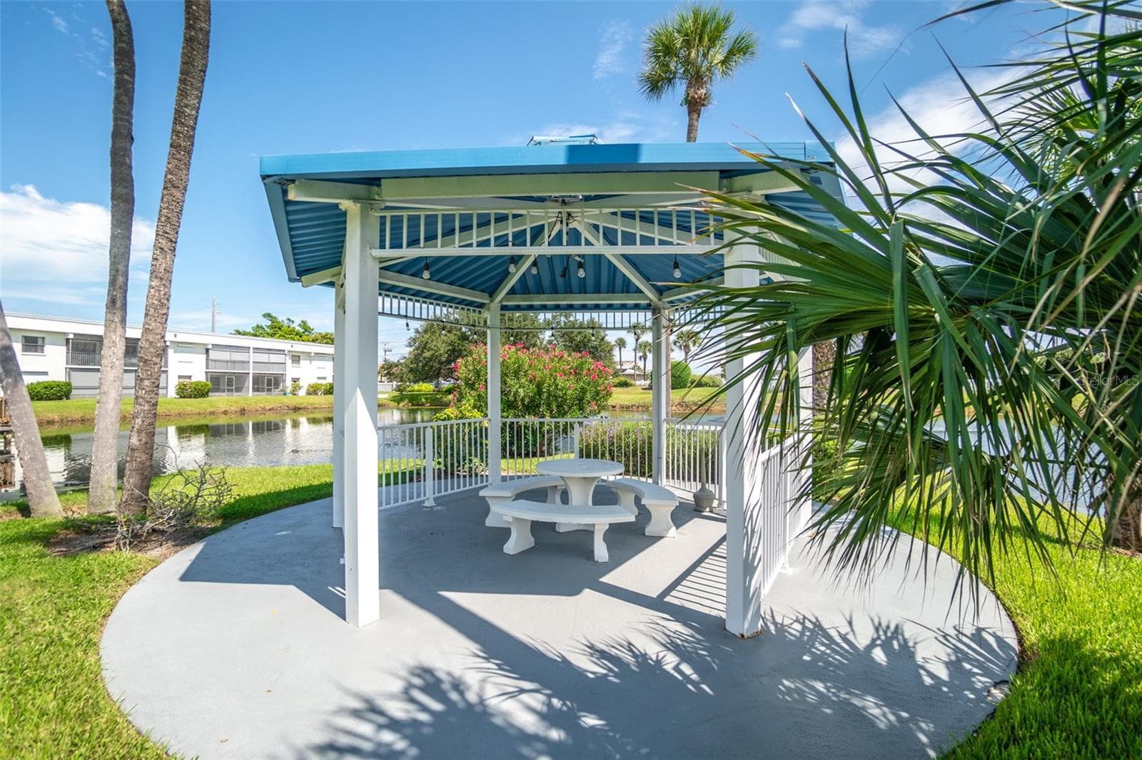 Community Gazebo - 3165 N ATLANTIC AVE #B209, COCOA BEACH