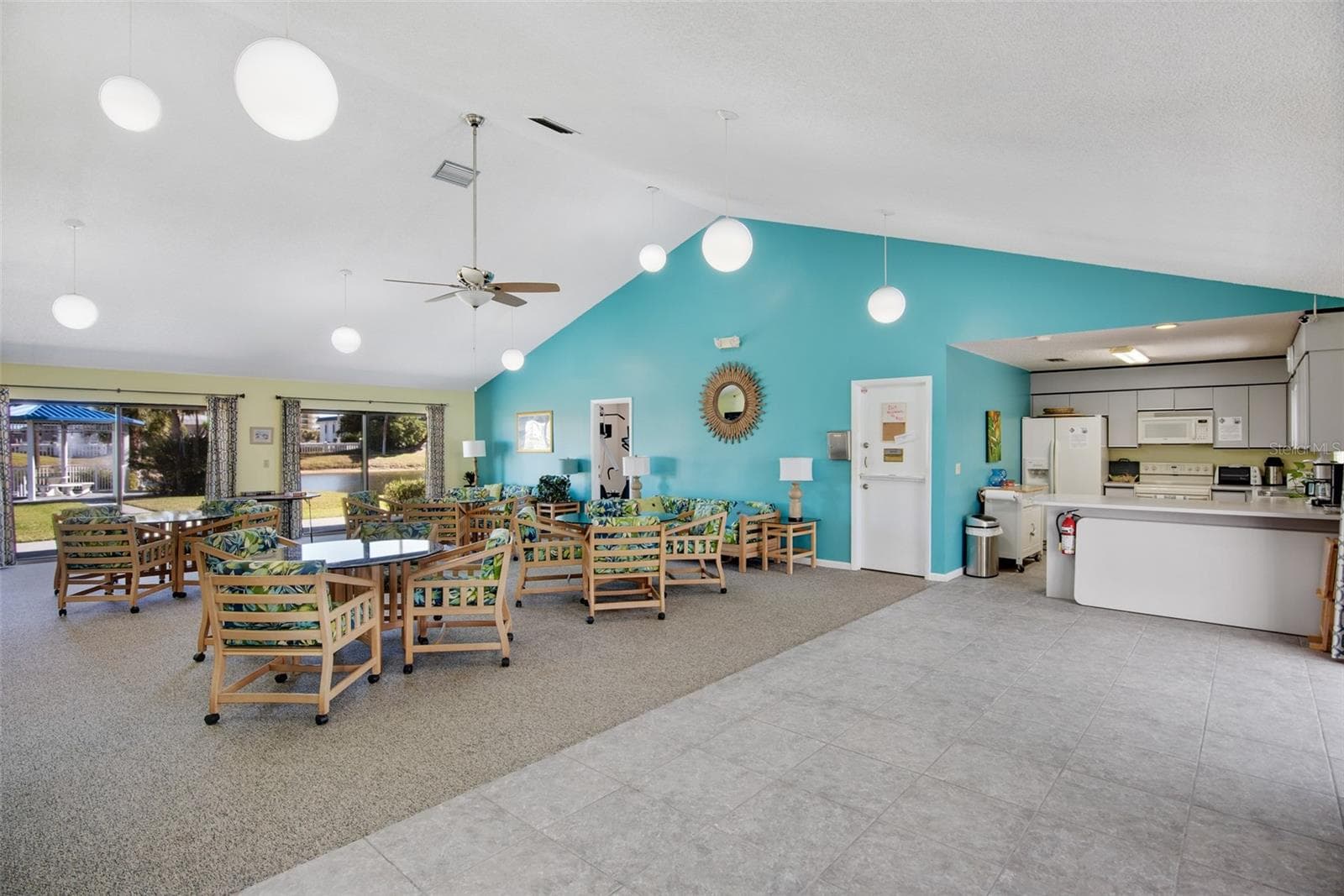 Clubhouse/Lounge - 3165 N ATLANTIC AVE #B209, COCOA BEACH
