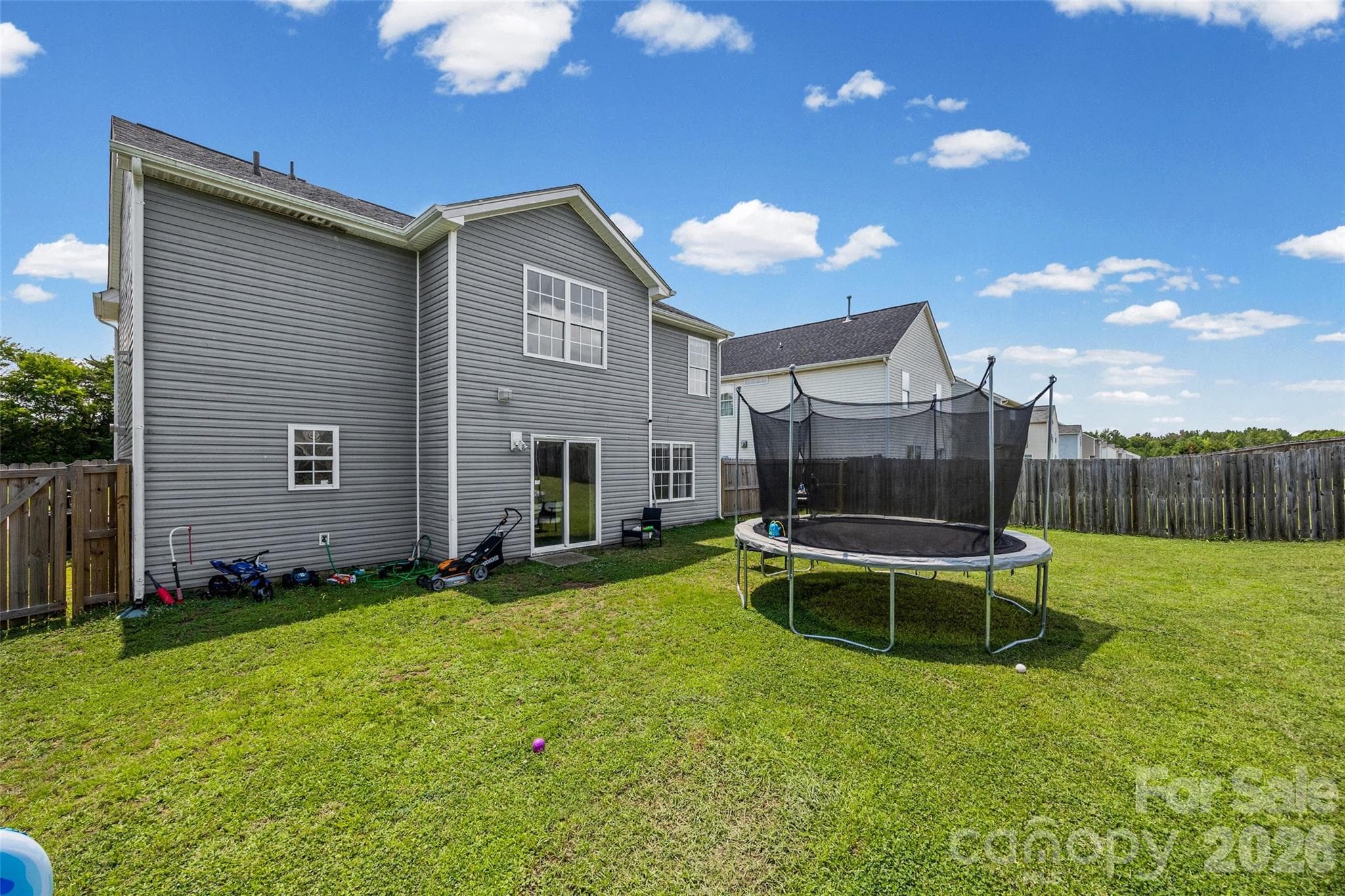 Single Family Residence at 512 Gentle Breeze Lane, Rock Hill, photo 33 of 35