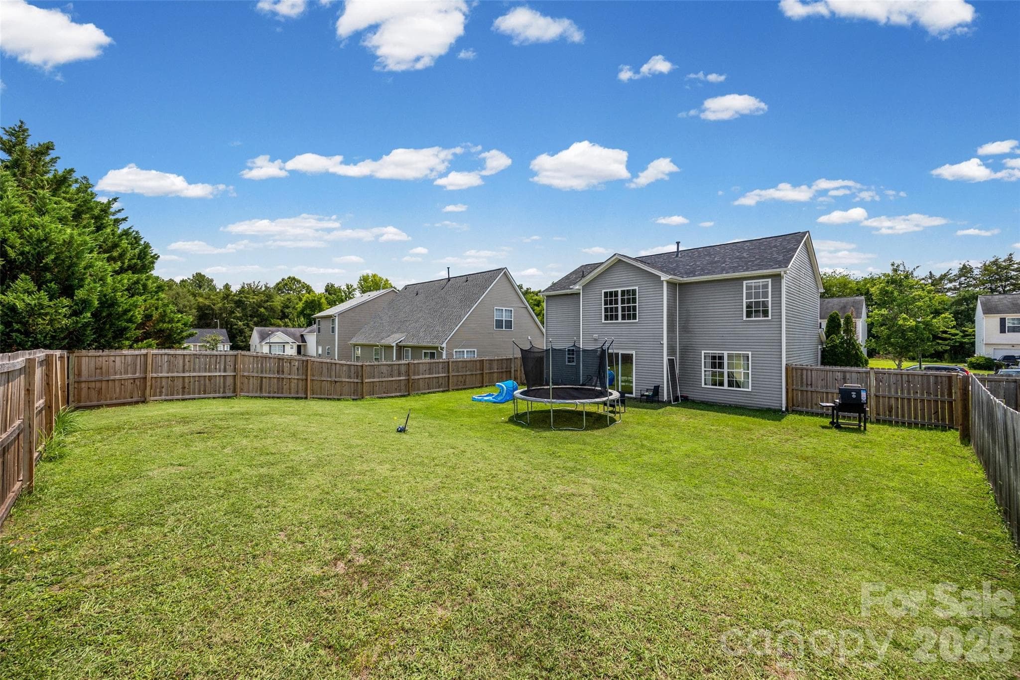Single Family Residence at 512 Gentle Breeze Lane, Rock Hill, photo 9 of 35