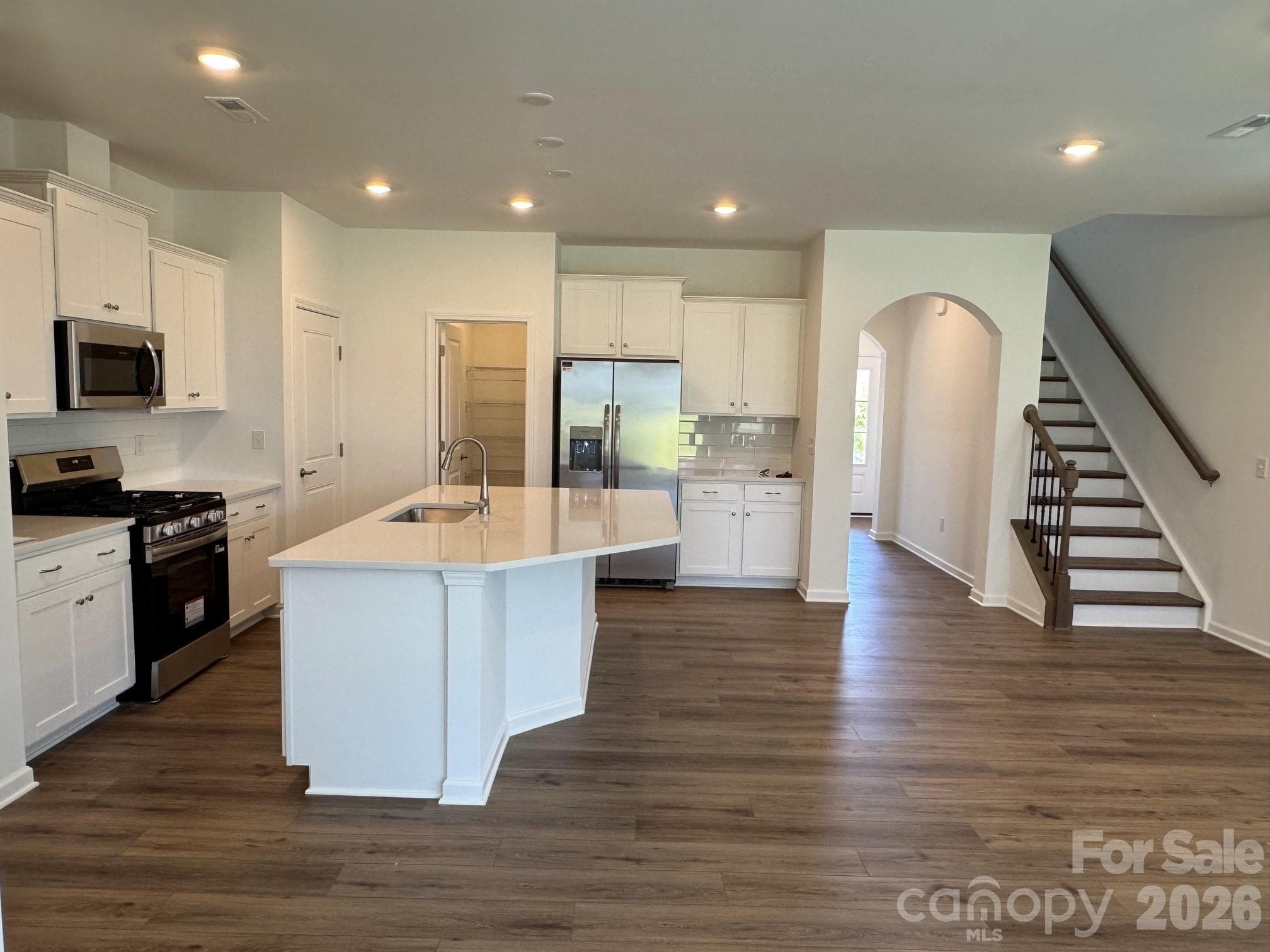 Single Family Residence at Belmont, photo 5 of 14