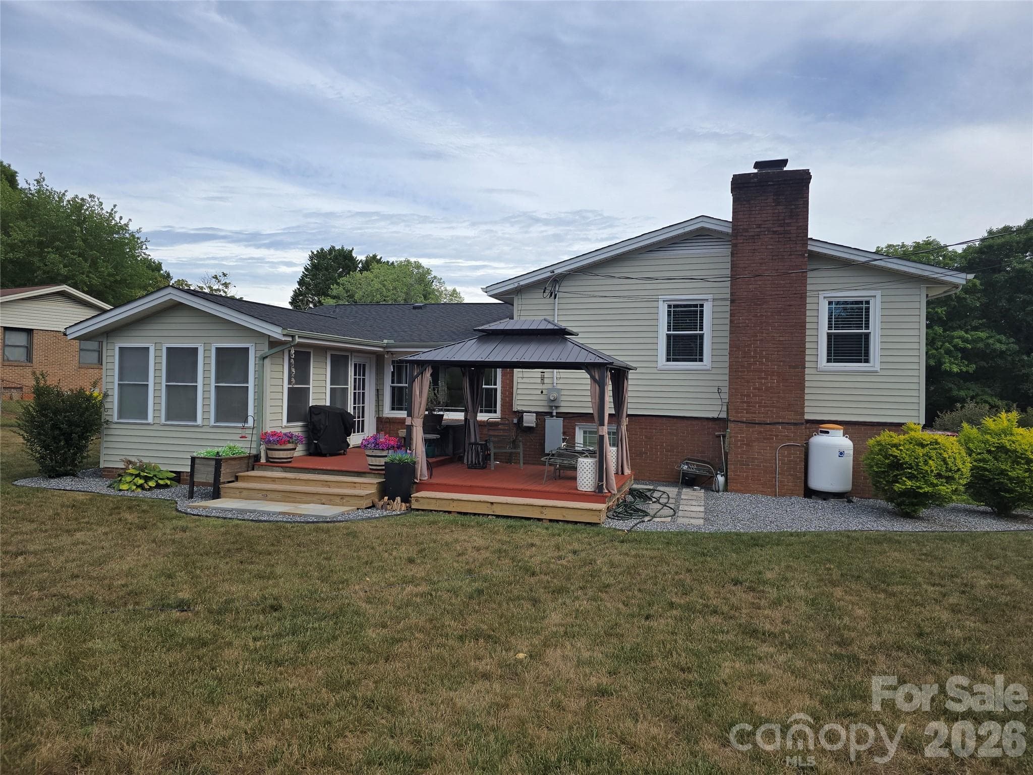 Rear - 5760 Valley Field Road, Hickory