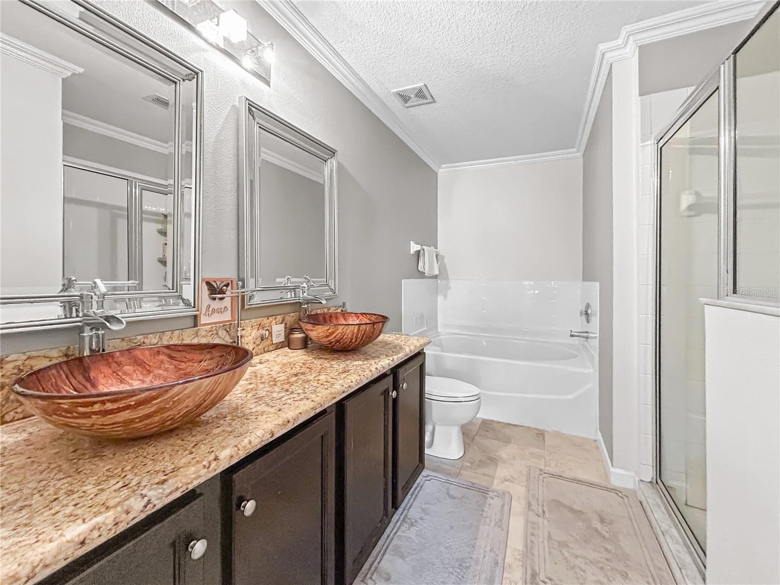 Townhouse at 18141 NASSAU POINT DR, TAMPA, photo 12 of 25