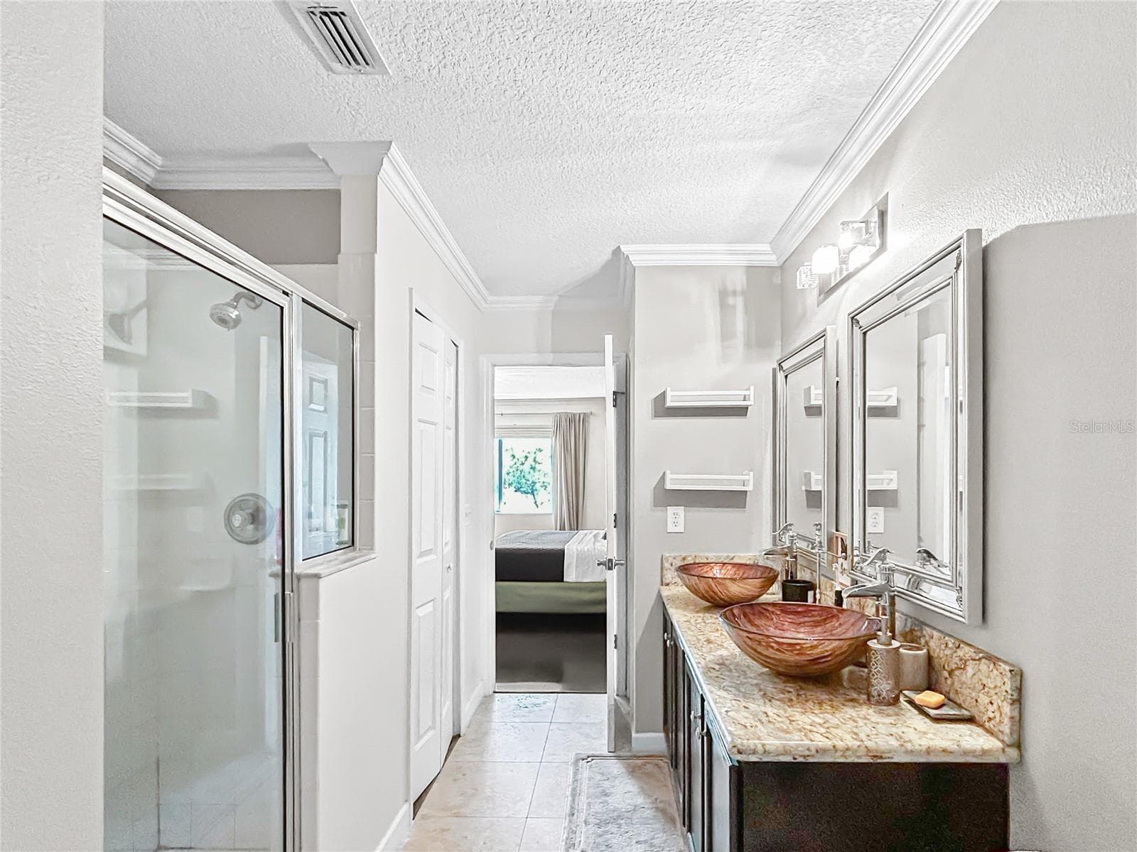 Townhouse at 18141 NASSAU POINT DR, TAMPA, photo 13 of 25