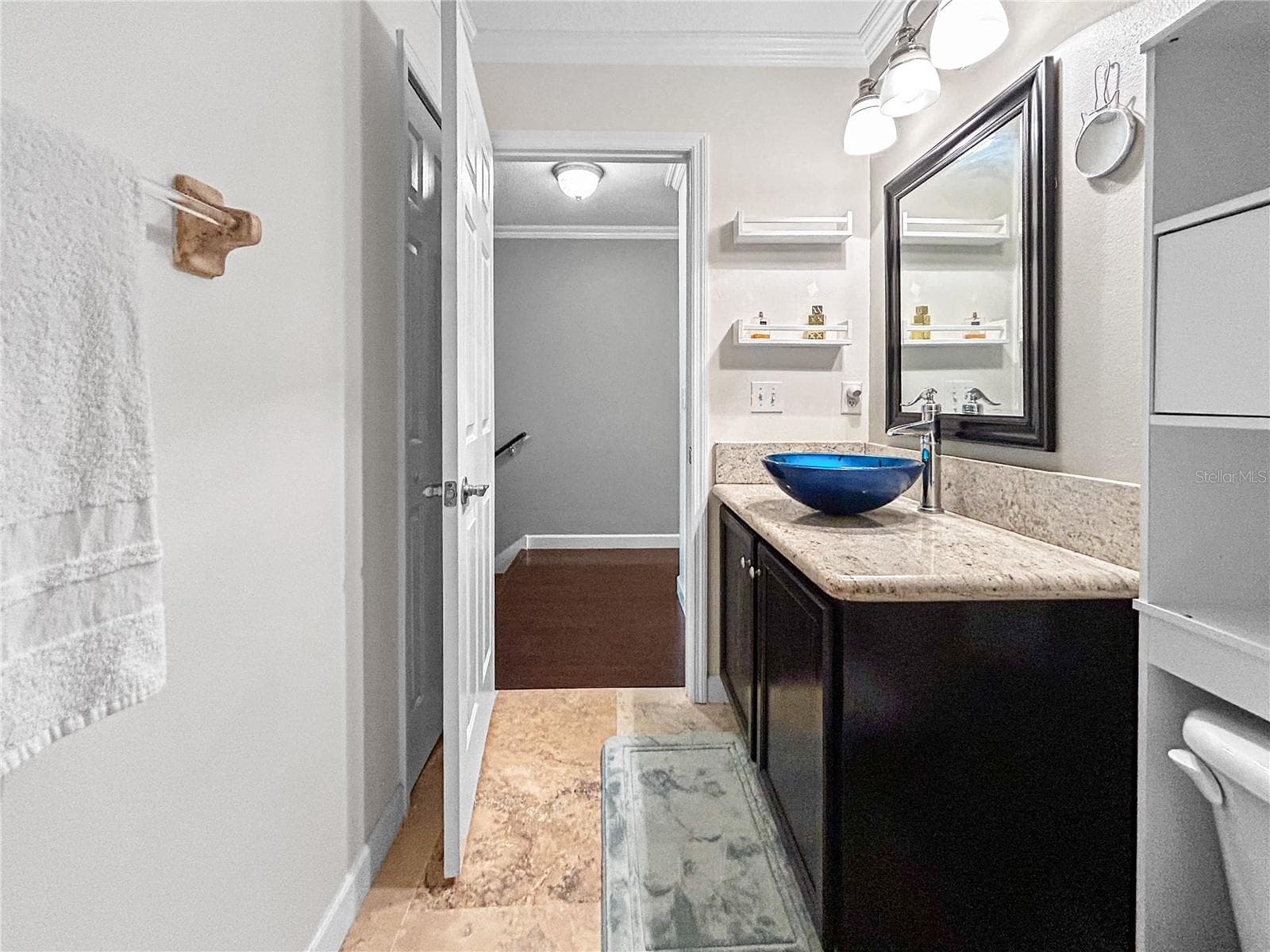Townhouse at 18141 NASSAU POINT DR, TAMPA, photo 15 of 25