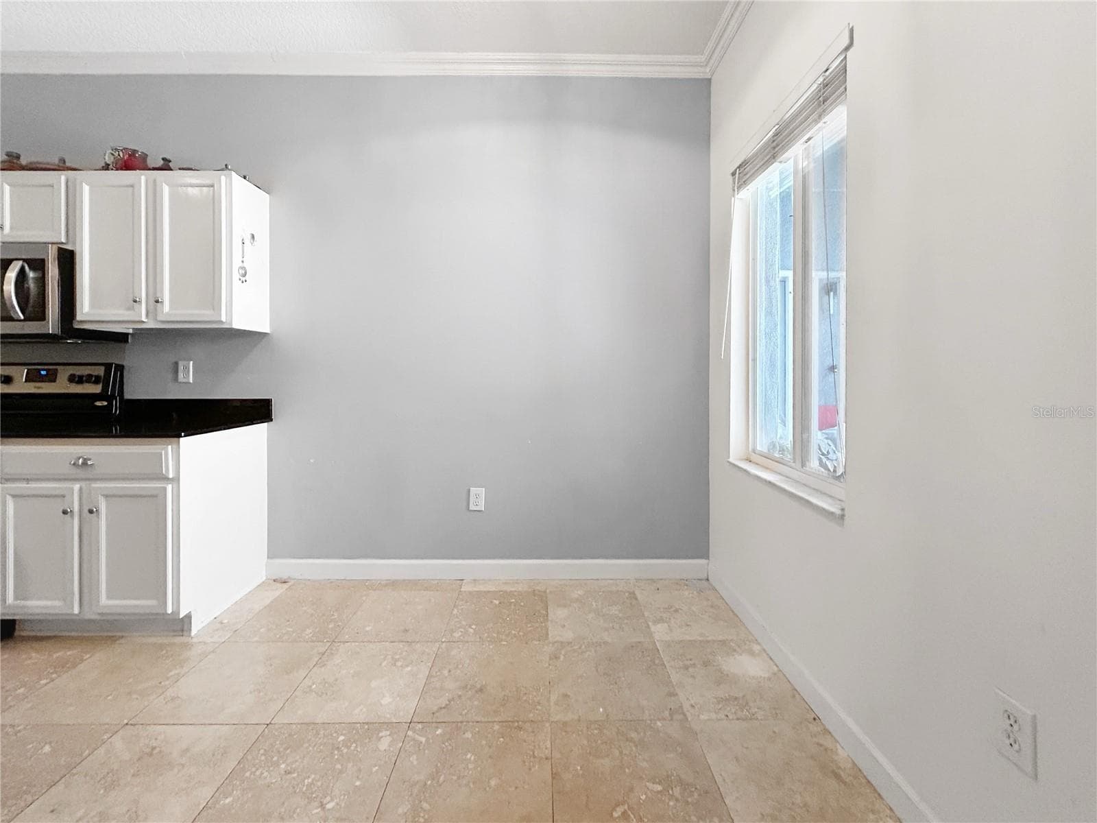Townhouse at 18141 NASSAU POINT DR, TAMPA, photo 9 of 25