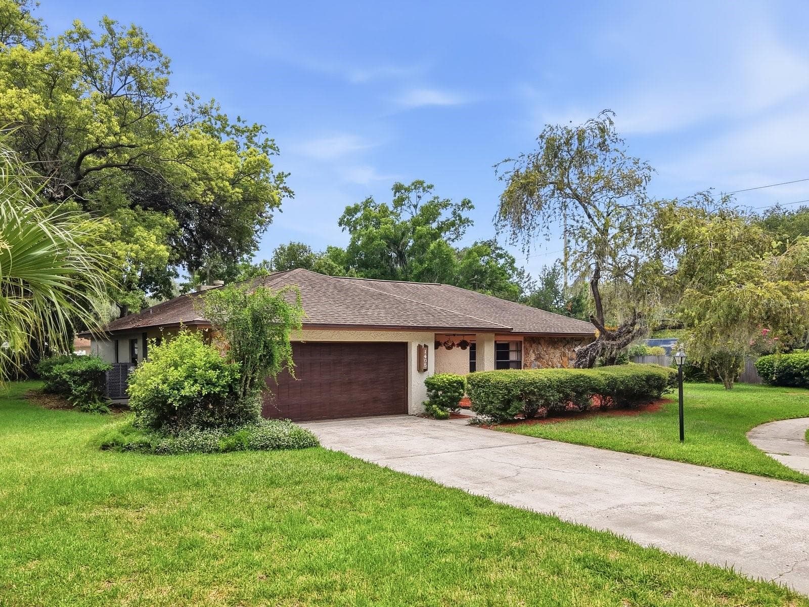 Nearly .5 Acres on a Coveted Cul de Sac Lot - 1405 LAUREL CT, PLANT CITY