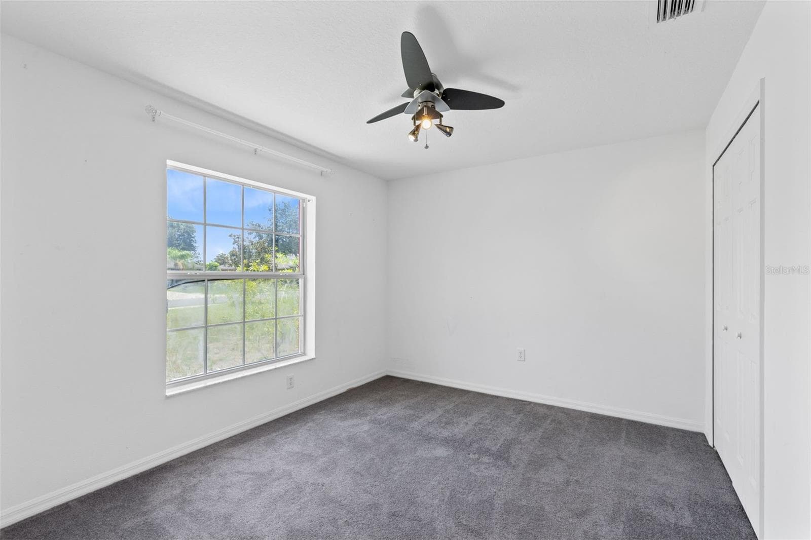 Single Family Residence at 4450 TREASURE CAY RD, TAVARES, photo 10 of 32
