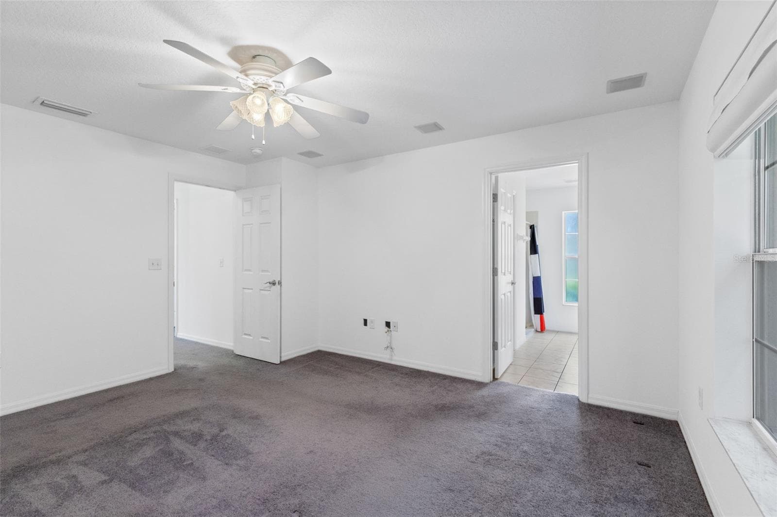 Single Family Residence at 4450 TREASURE CAY RD, TAVARES, photo 12 of 32