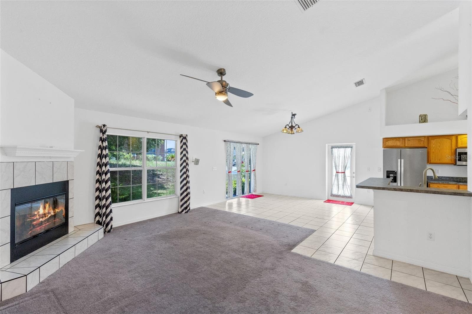 Single Family Residence at 4450 TREASURE CAY RD, TAVARES, photo 19 of 32