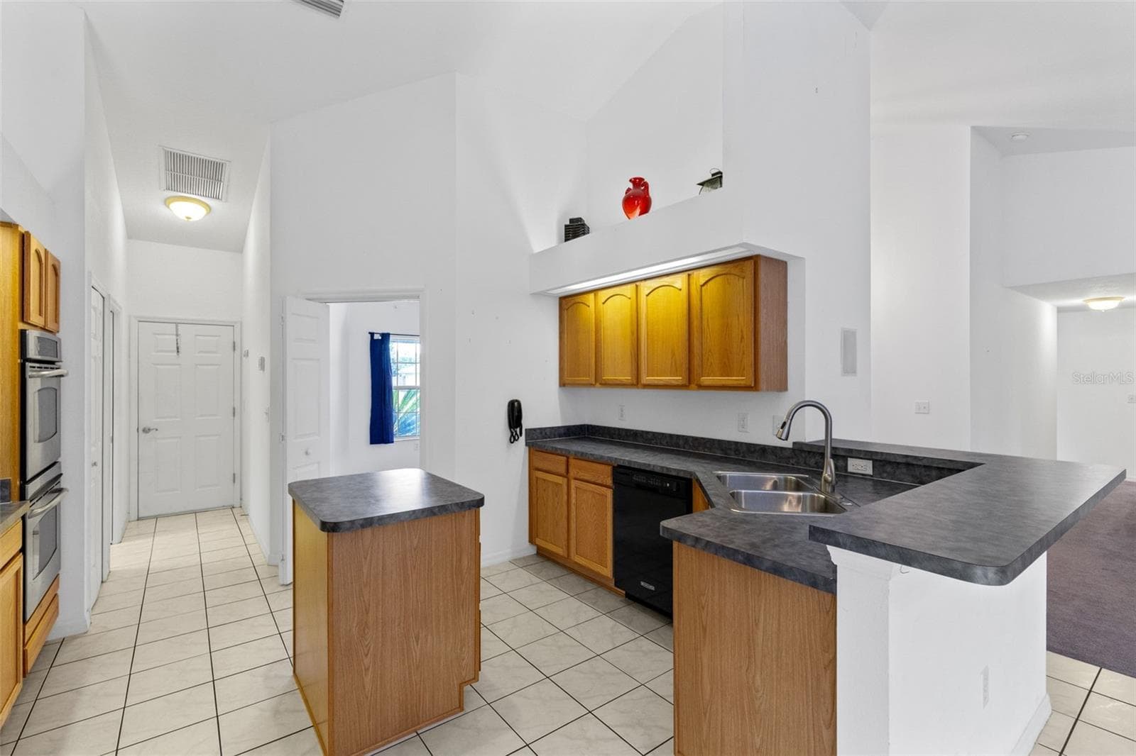 Single Family Residence at 4450 TREASURE CAY RD, TAVARES, photo 24 of 32