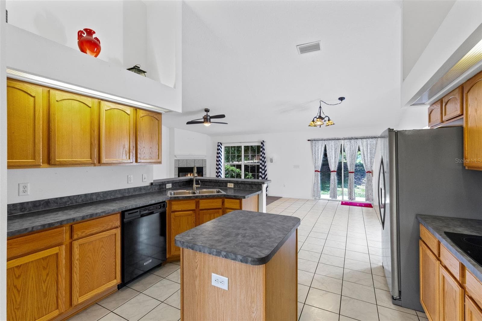Single Family Residence at 4450 TREASURE CAY RD, TAVARES, photo 26 of 32