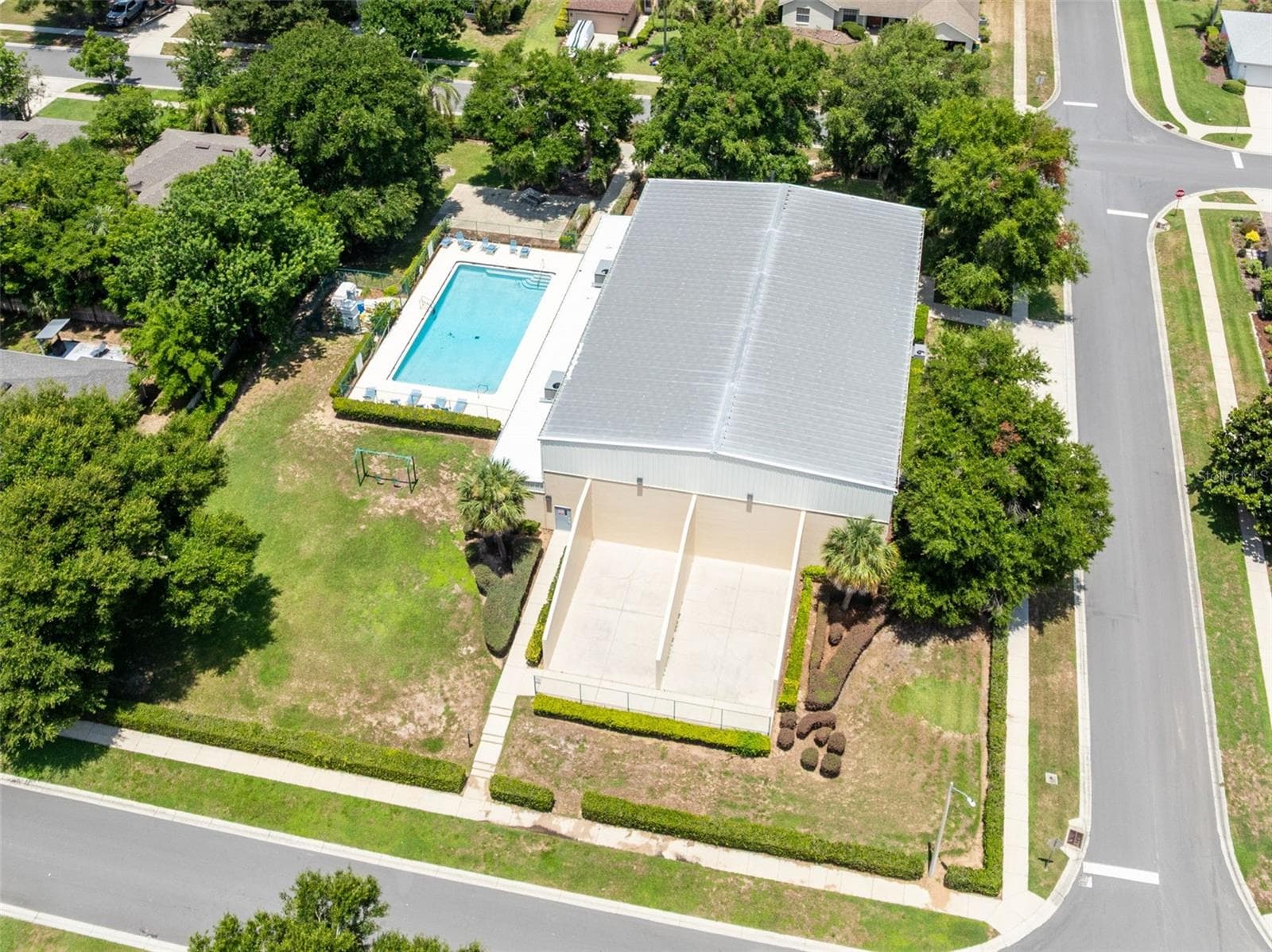 Single Family Residence at 4450 TREASURE CAY RD, TAVARES, photo 31 of 32