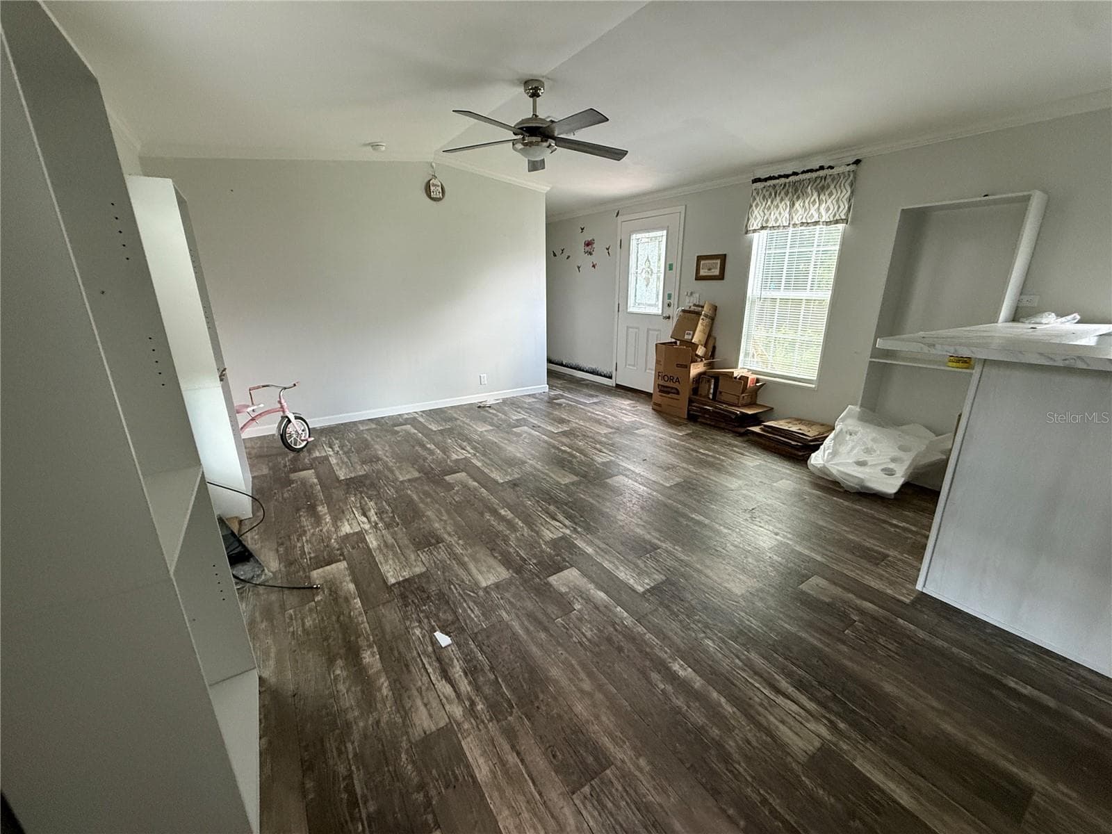 Manufactured Home at 3035 CRYSTAL HILLS DR, LAKELAND, photo 13 of 45