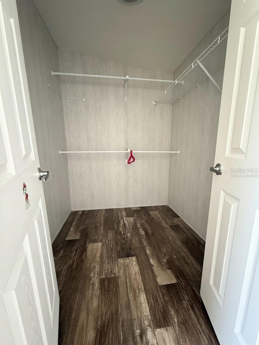 Virtually staged - 3035 CRYSTAL HILLS DR, LAKELAND
