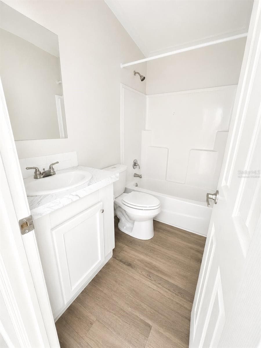 Virtually staged - 3035 CRYSTAL HILLS DR, LAKELAND