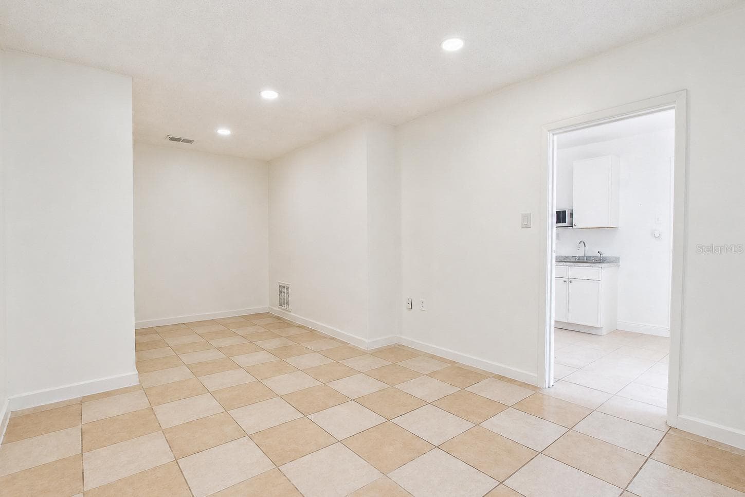 Triplex at LAKE REGION PARADISE IS, HAINES CITY, photo 23 of 25
