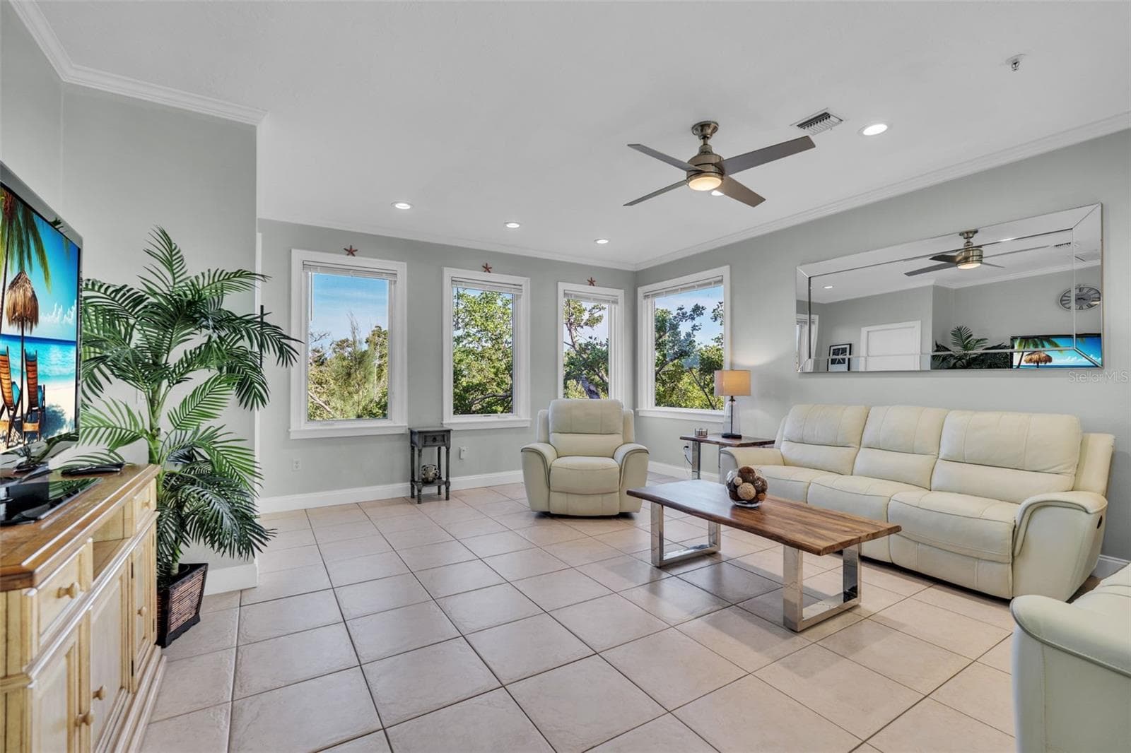Townhouse at 848 EVERGREEN WAY, LONGBOAT KEY, photo 4 of 66