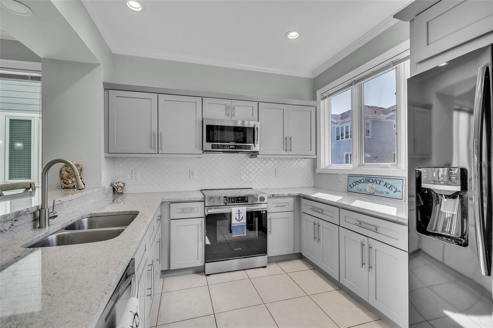 Townhouse at 848 EVERGREEN WAY, LONGBOAT KEY, photo 11 of 66