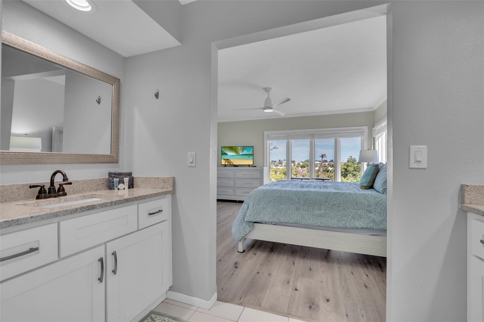 Townhouse at 848 EVERGREEN WAY, LONGBOAT KEY, photo 19 of 66