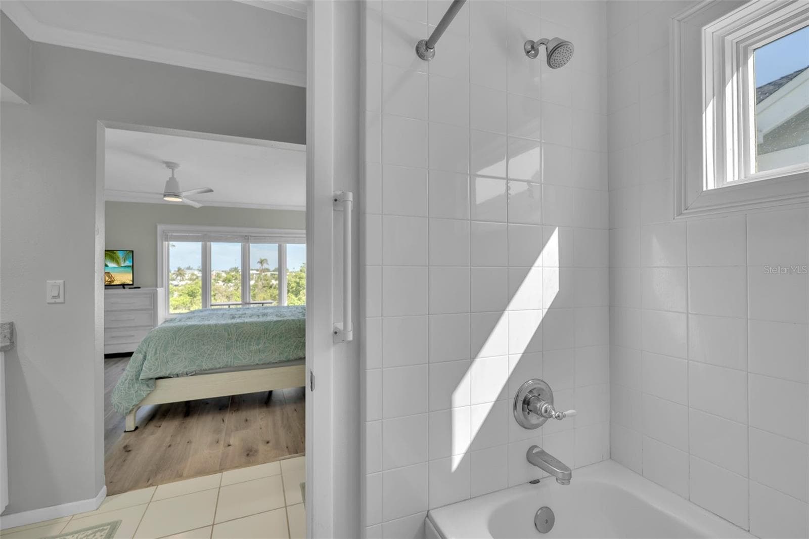 Townhouse at 848 EVERGREEN WAY, LONGBOAT KEY, photo 21 of 66