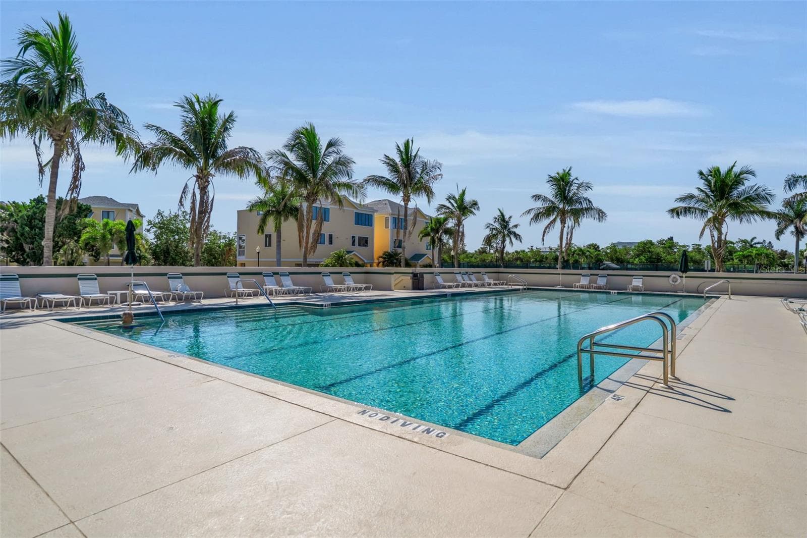 Townhouse at 848 EVERGREEN WAY, LONGBOAT KEY, photo 56 of 66