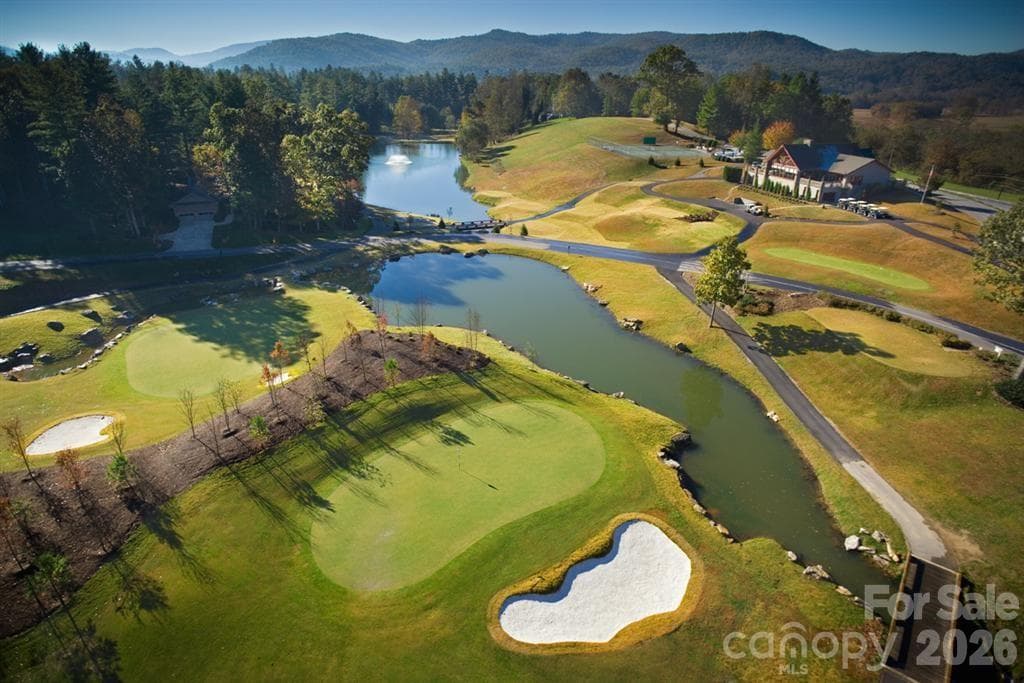Golf Course/Lake/Clubhouse - Hendersonville
