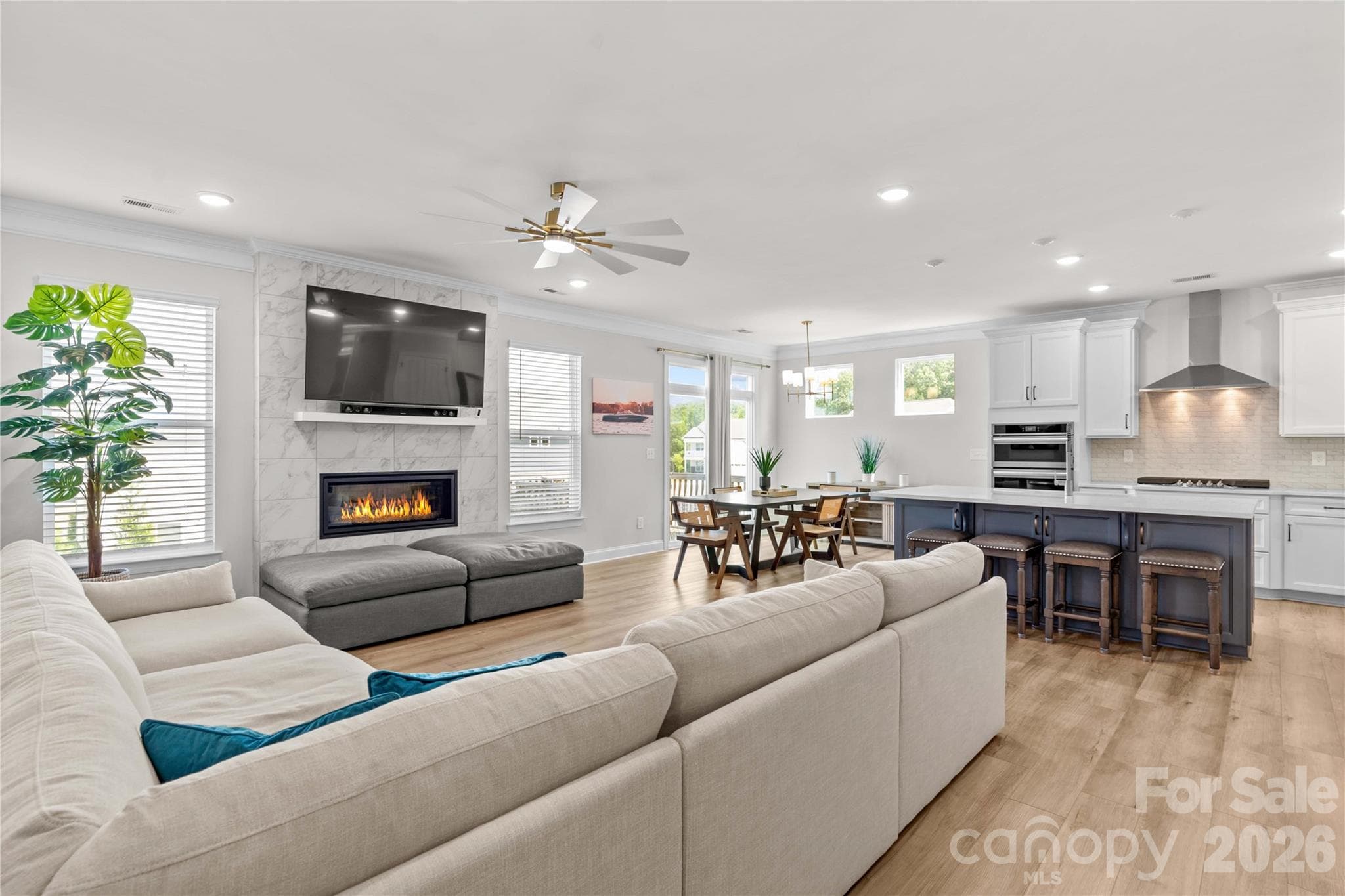 Great Room/Kitchen - 116 Summerhill Drive, Mooresville