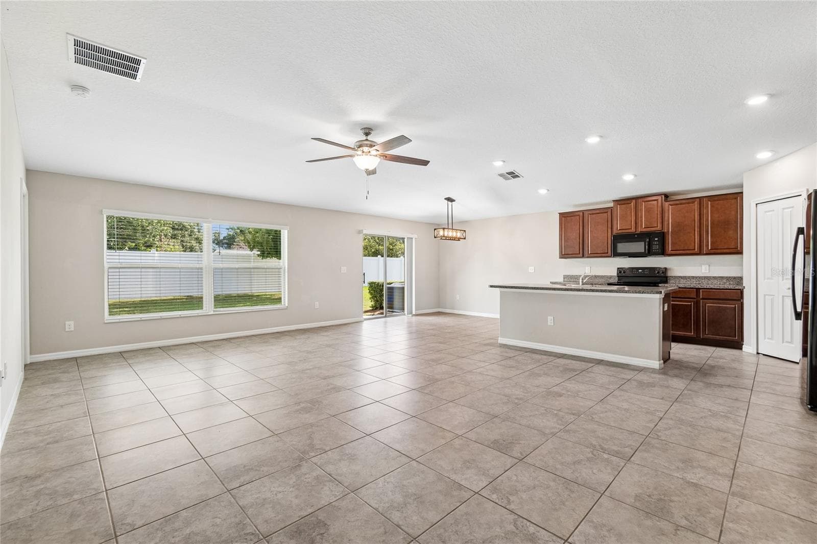 Single Family Residence at 3706 CAT MINT ST, TAMPA, photo 4 of 25