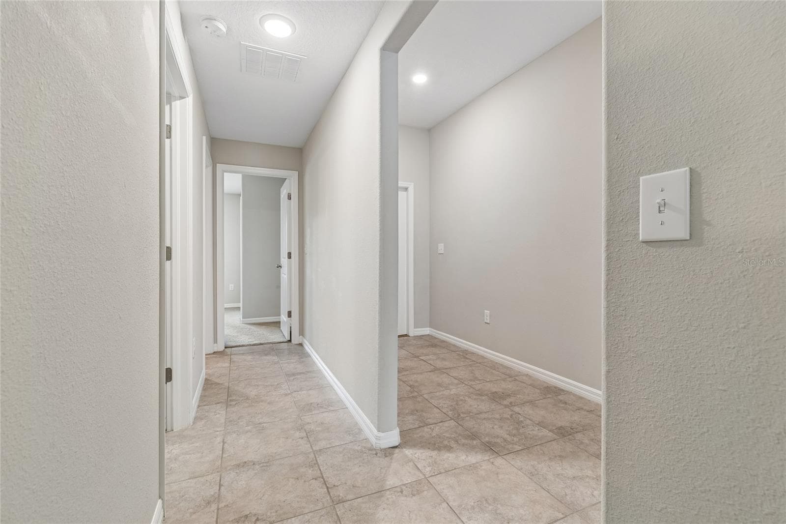 Single Family Residence at 3706 CAT MINT ST, TAMPA, photo 14 of 25