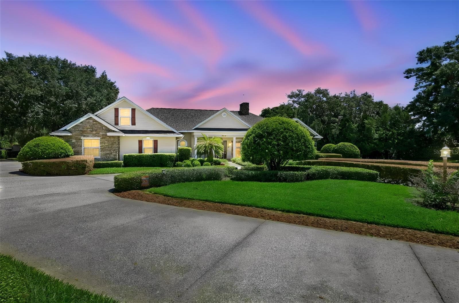 Single Family Residence at 605 OLD MOUNT DORA RD, EUSTIS, photo 2 of 57