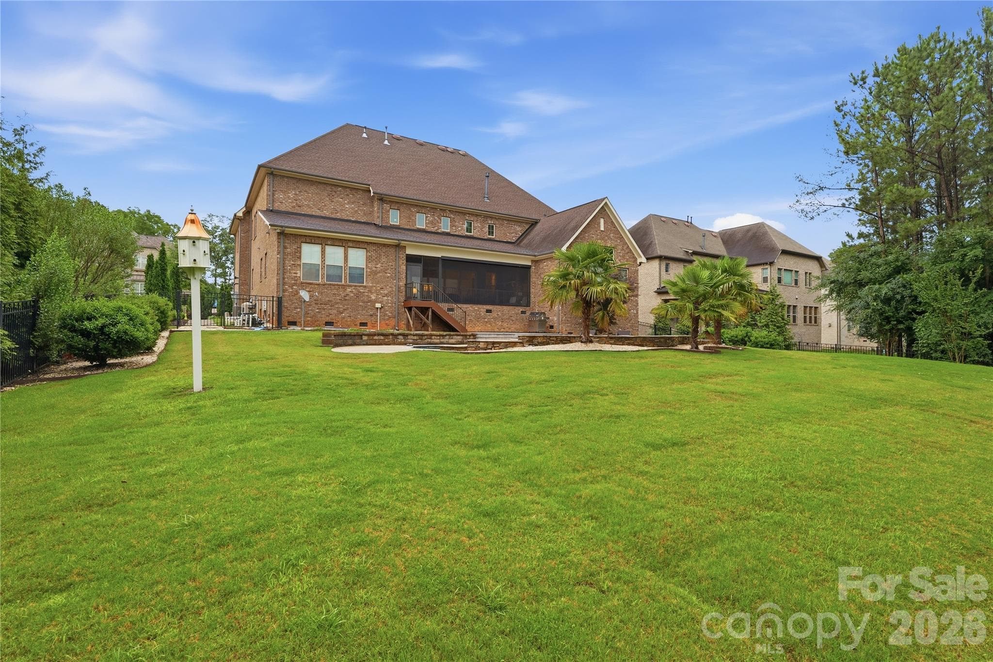 Single Family Residence at 1016 Ladera Drive, Waxhaw, photo 12 of 48