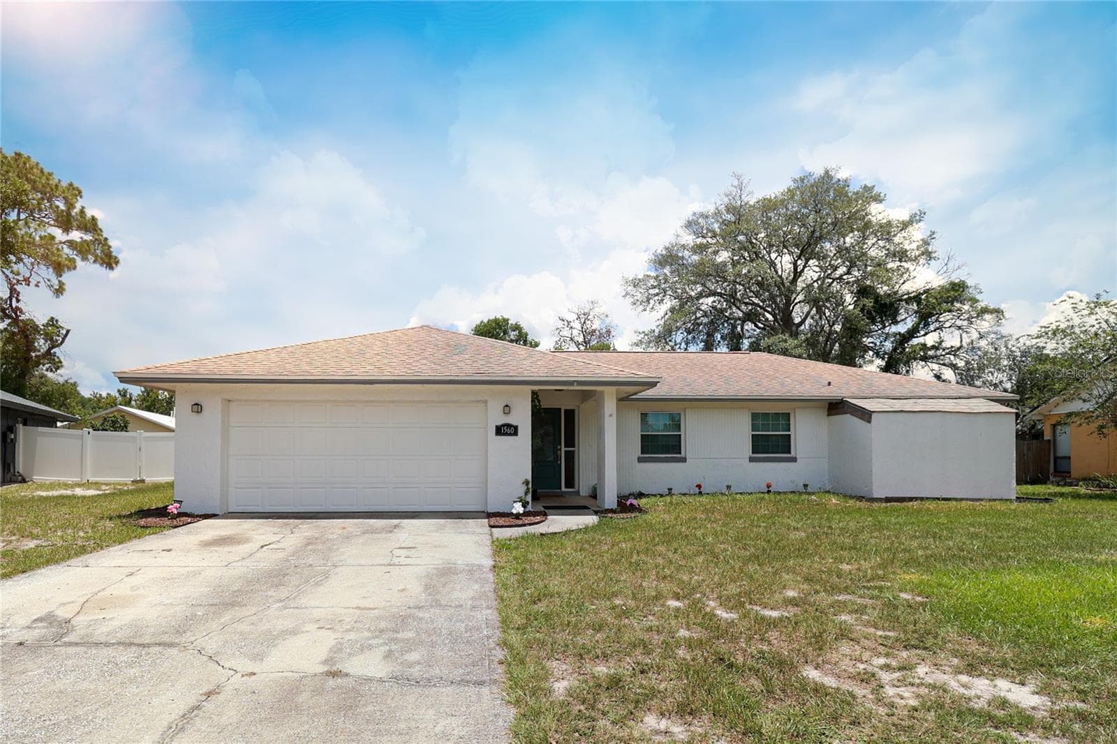 1560 GUINEVERE DR