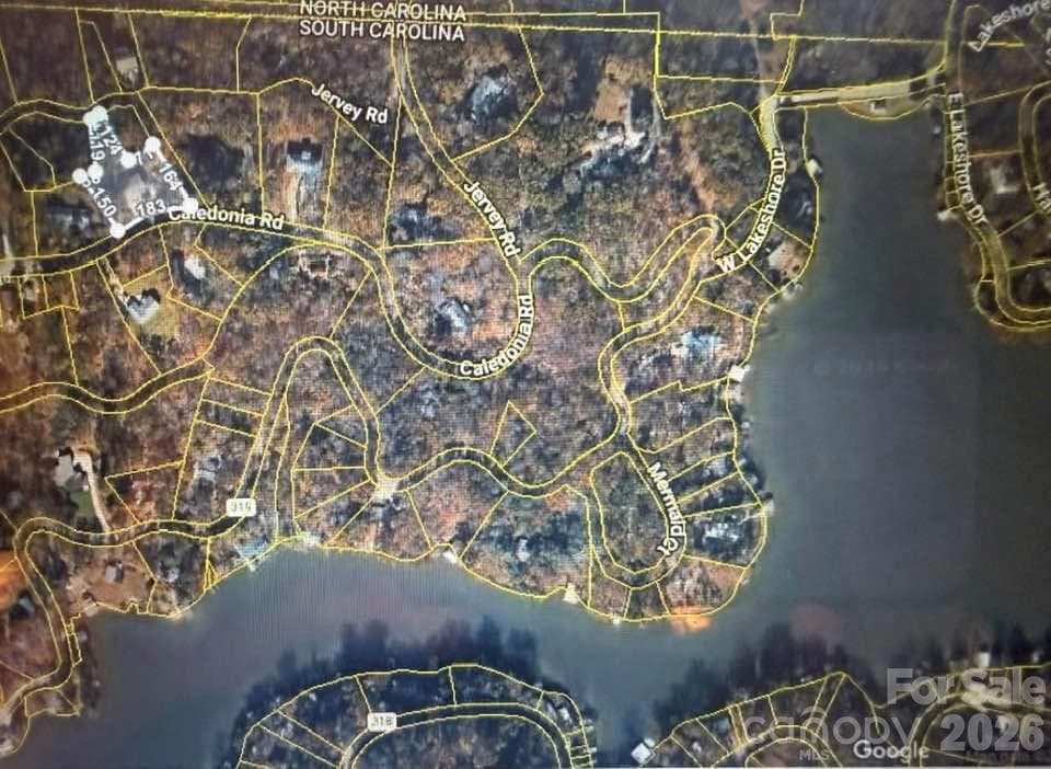 Close proximity to Lake Lanier! - 160 Caledonia Road, Landrum
