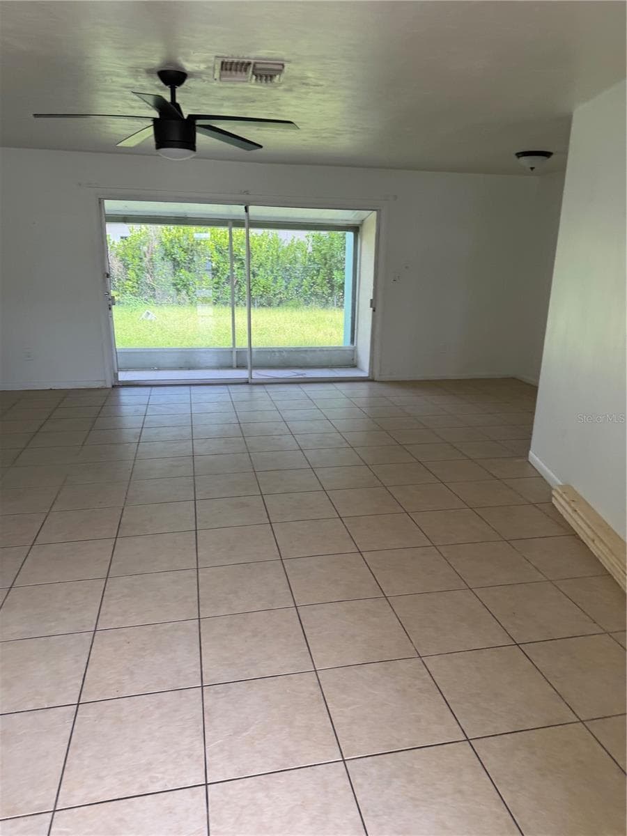 Single Family Residence at 21077 GERTRUDE AVE, PORT CHARLOTTE, photo 3 of 17