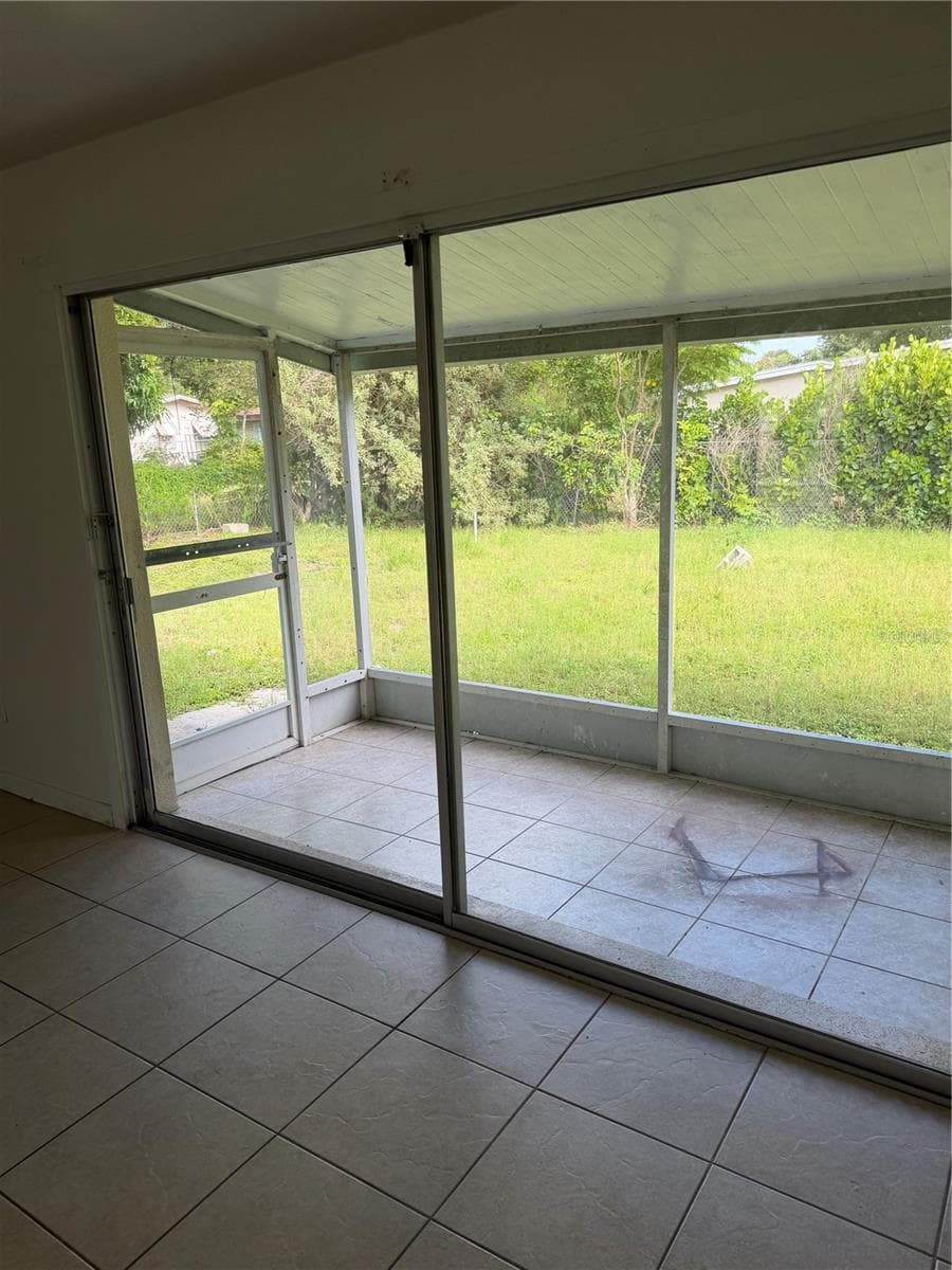 Single Family Residence at 21077 GERTRUDE AVE, PORT CHARLOTTE, photo 11 of 17