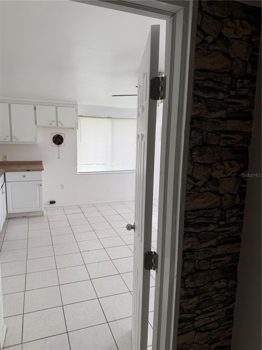 Single Family Residence at 21077 GERTRUDE AVE, PORT CHARLOTTE, photo 13 of 17