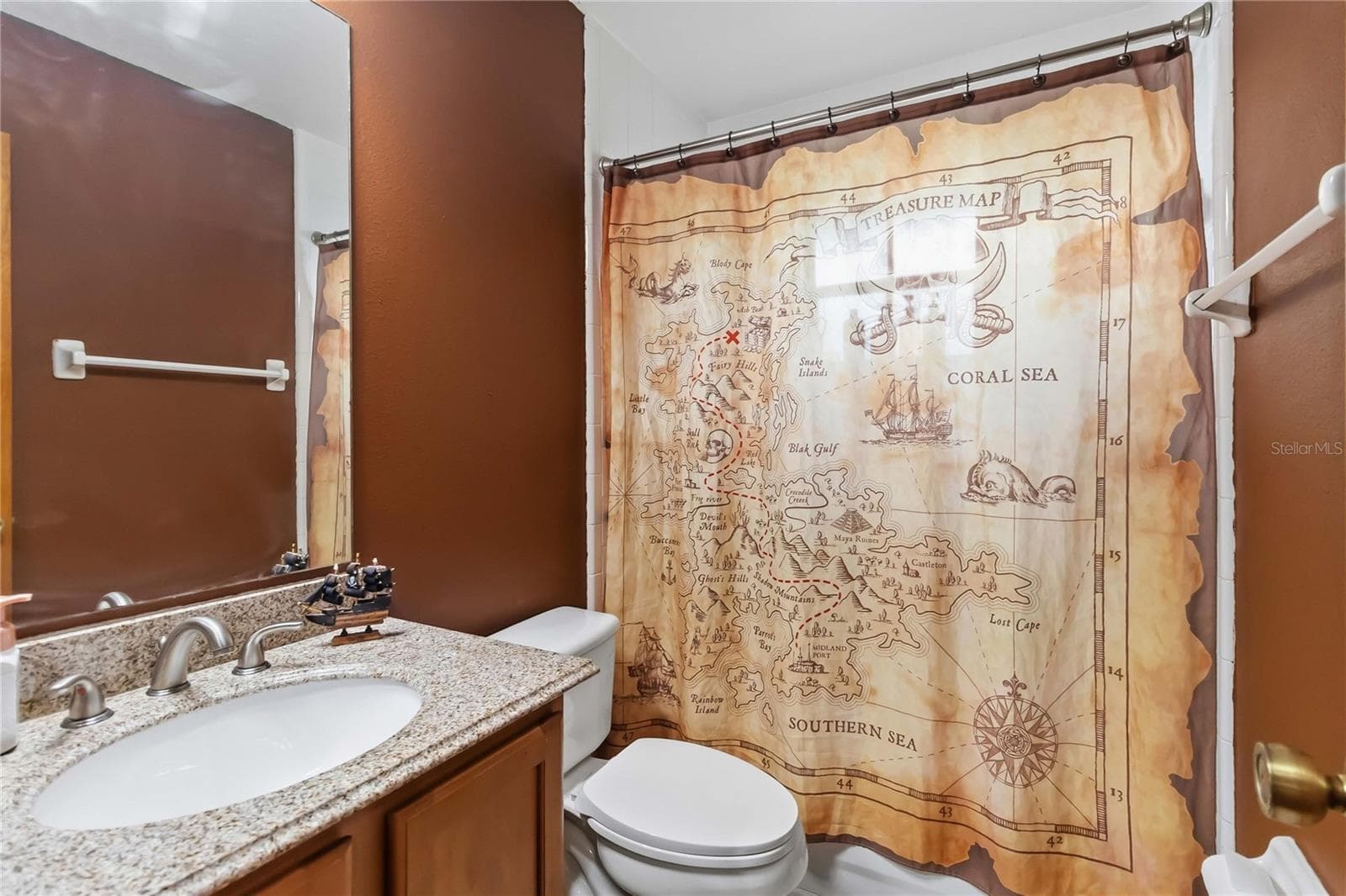 Bathroom 2 - 2207 DEATA CT, ST CLOUD